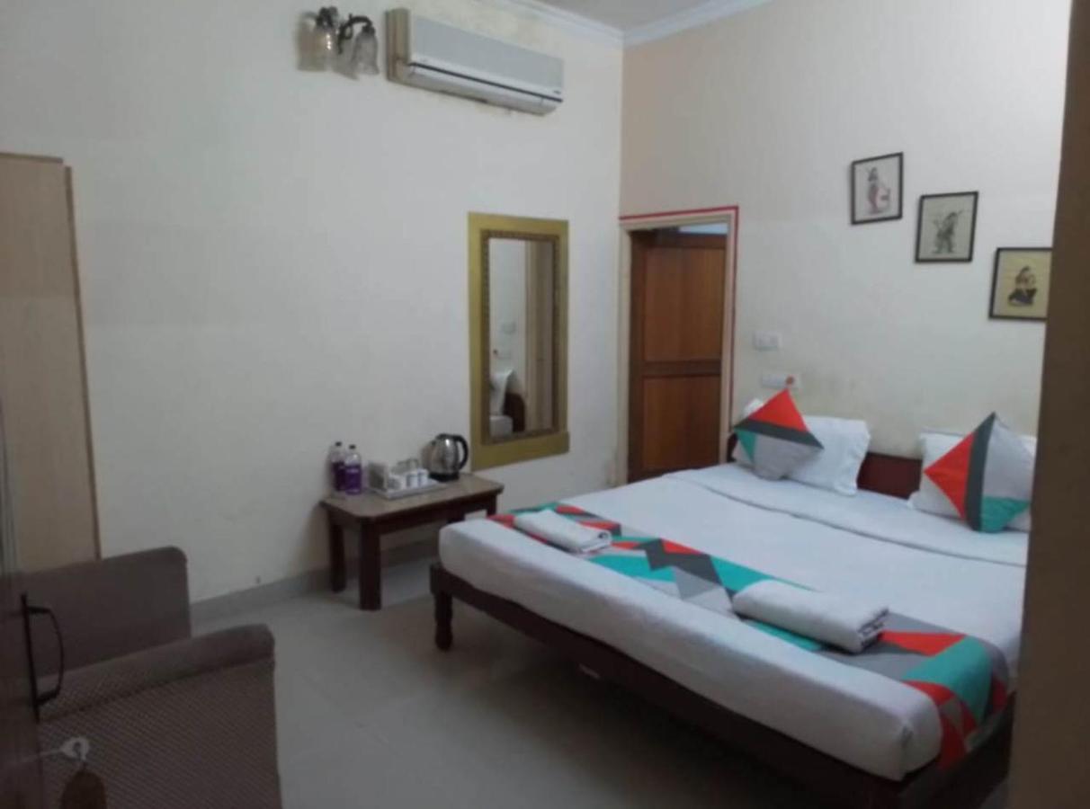 Hotel Singhasan House ชัยปุระ ภายนอก รูปภาพ