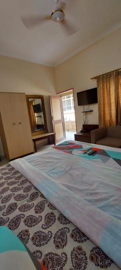 Hotel Singhasan House ชัยปุระ ภายนอก รูปภาพ
