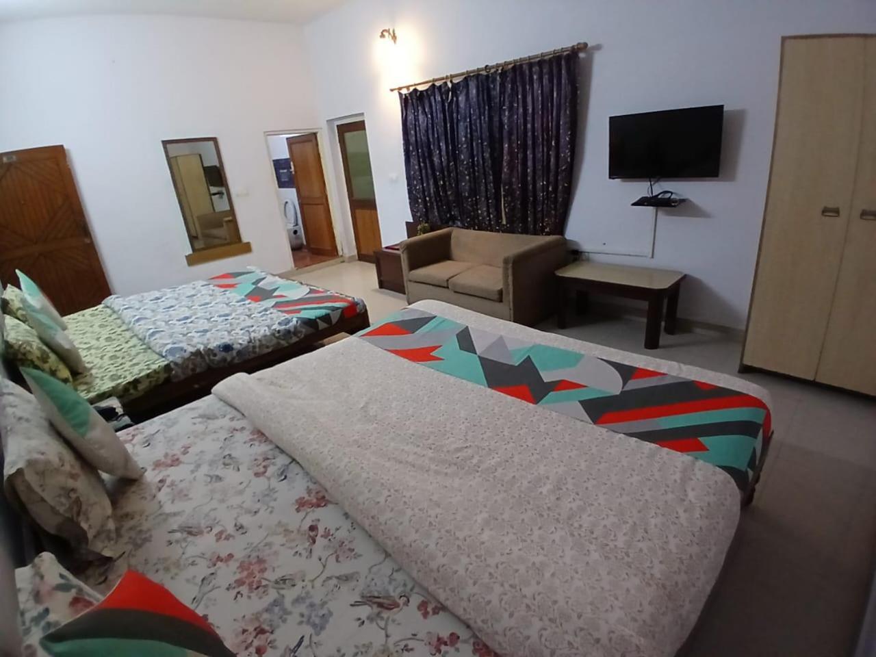 Hotel Singhasan House ชัยปุระ ภายนอก รูปภาพ