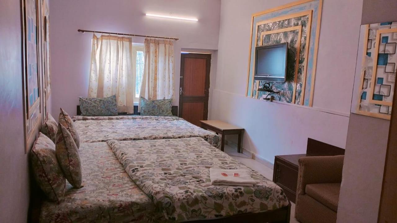 Hotel Singhasan House ชัยปุระ ภายนอก รูปภาพ