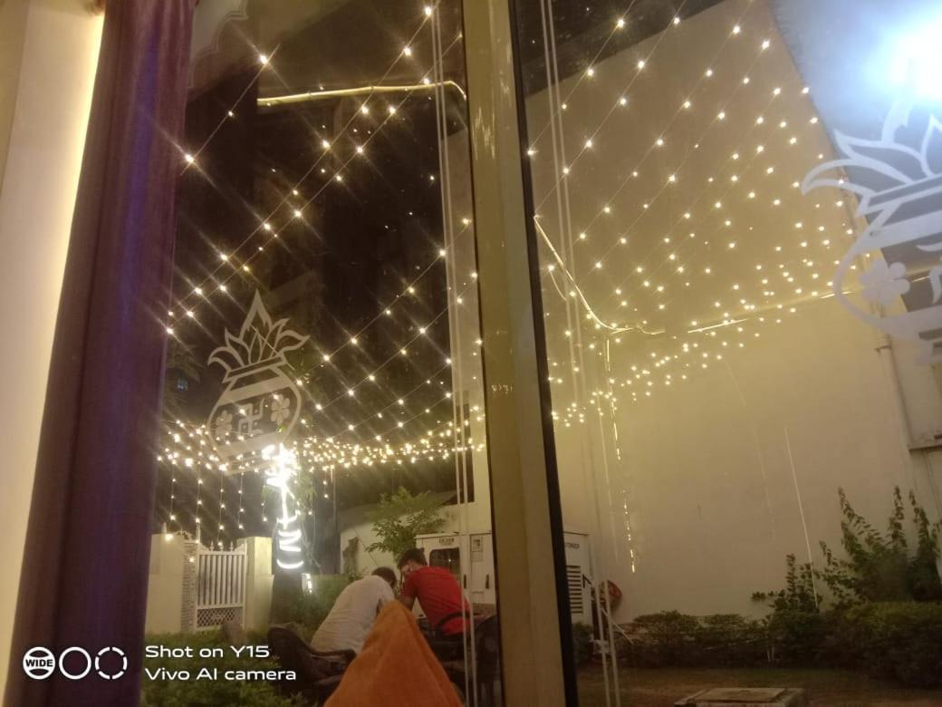 Hotel Singhasan House ชัยปุระ ภายนอก รูปภาพ