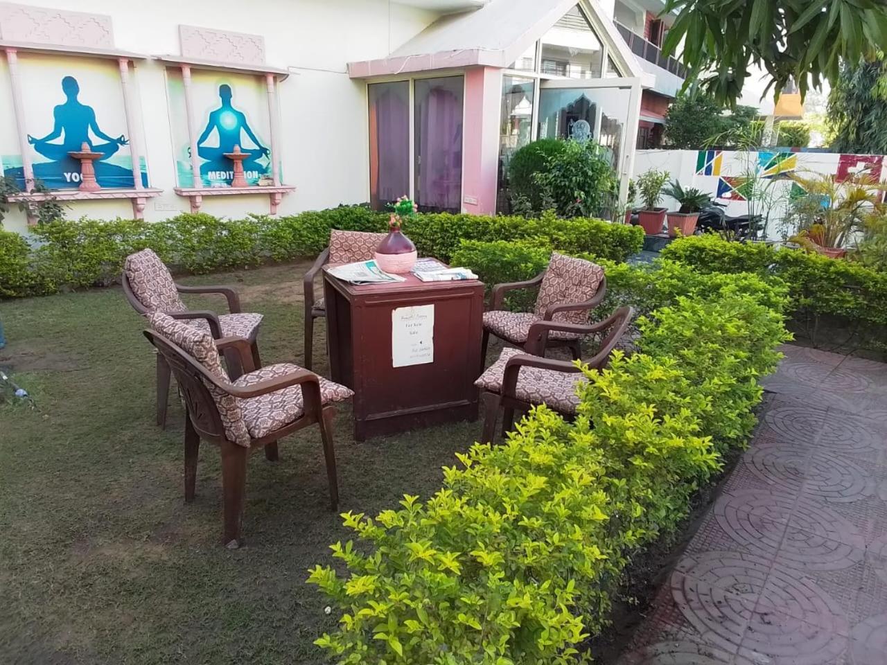 Hotel Singhasan House ชัยปุระ ภายนอก รูปภาพ